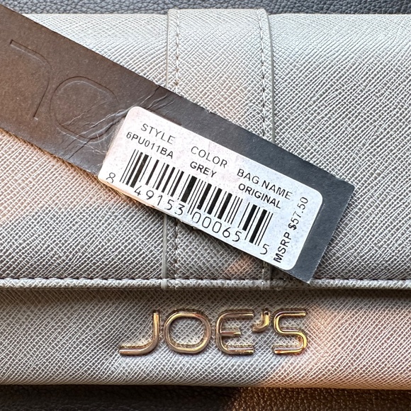 Joe’s NEW Gray Vegan Leather Wallet - Picture 4 of 9